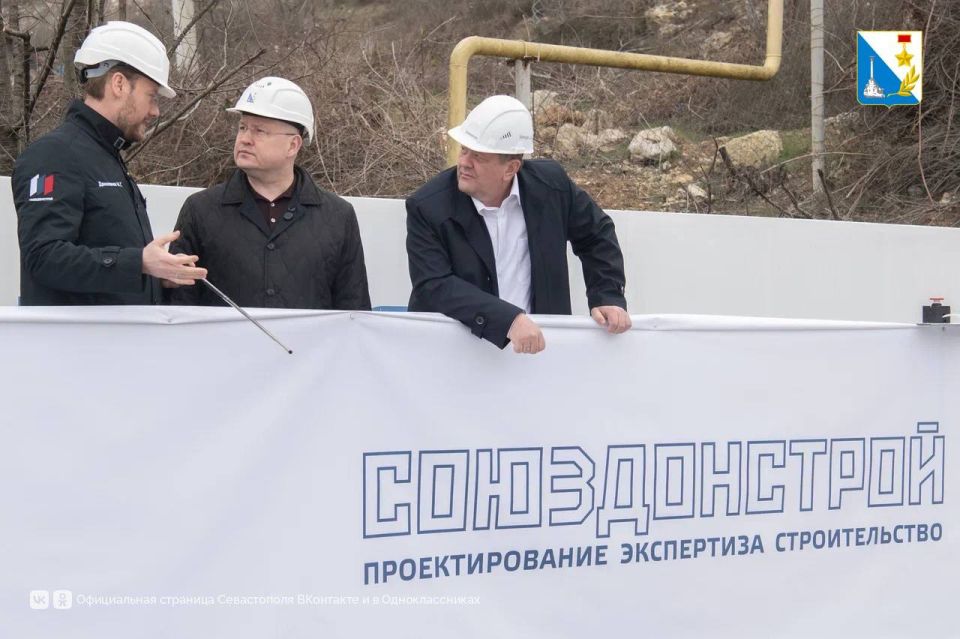 В балке Сарандинаки запустили тоннелепроходческую машину для строительства балаклавского канализационного коллектора В балке Сарандинаки запустили тоннелепроходческую машину для строительства балаклавского канализационного коллектора