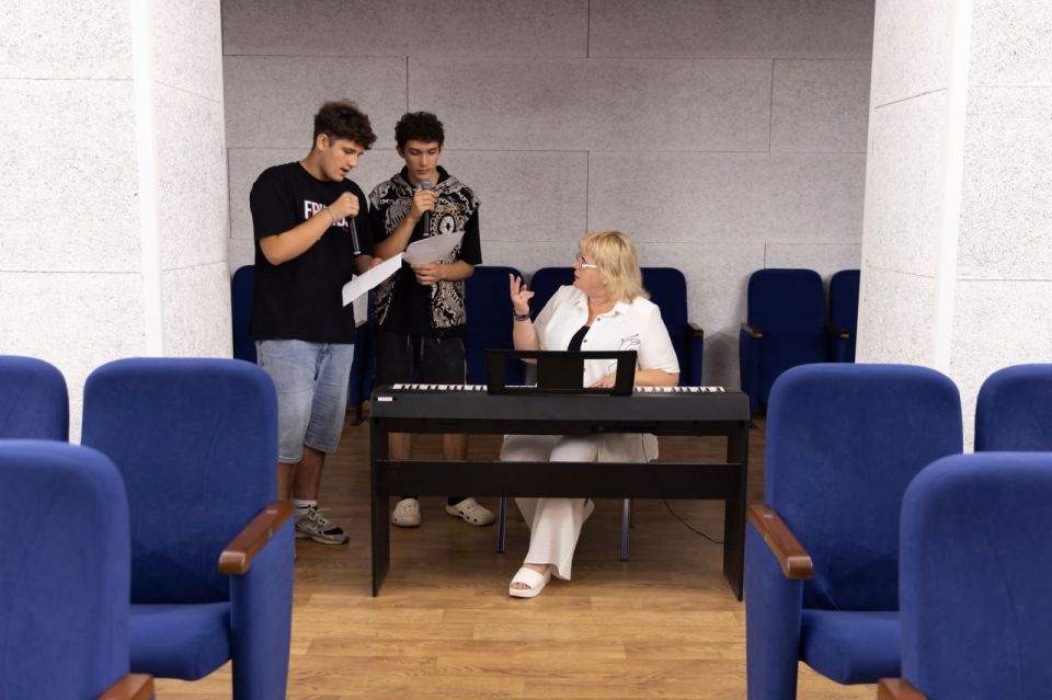 � ����� �������� 230 ��������� ������ �� �������� ����� ��������