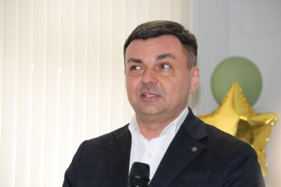 В Финансово-экономическом колледже торжественно открыли Год единства народов России В Финансово-экономическом колледже торжественно открыли Год единства народов России