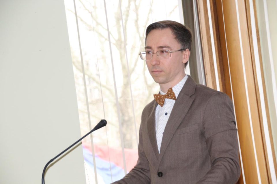 Владимира Резанова переизбрали представителем Крыма в Общественной палате России Владимира Резанова переизбрали представителем Крыма в Общественной палате России
