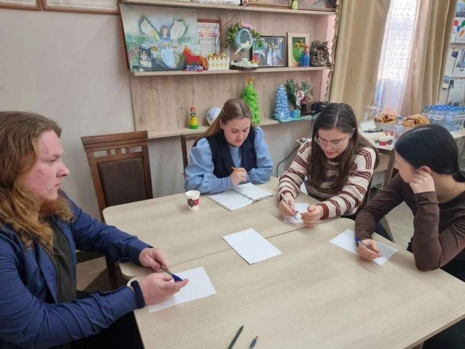 В Симферополе прошла интеллектуальная игра «Зерно Истины» для молодёжи В Симферополе прошла интеллектуальная игра «Зерно Истины» для молодёжи