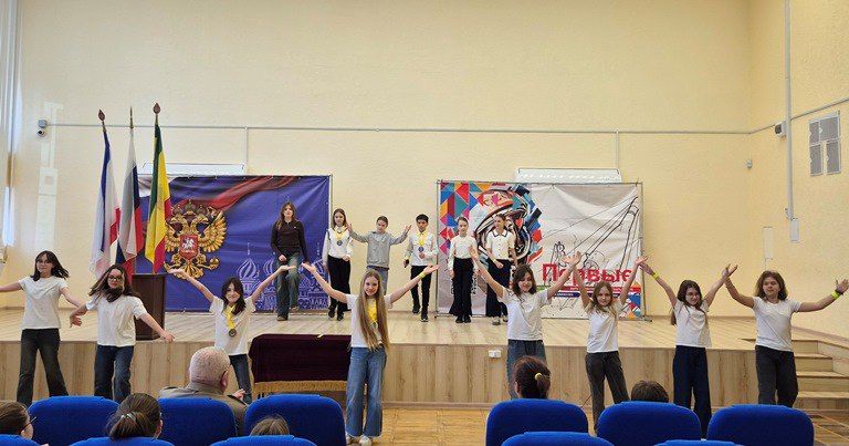 Евпаторийских ребят посвятили в ЮИДовцы Евпаторийских ребят посвятили в ЮИДовцы