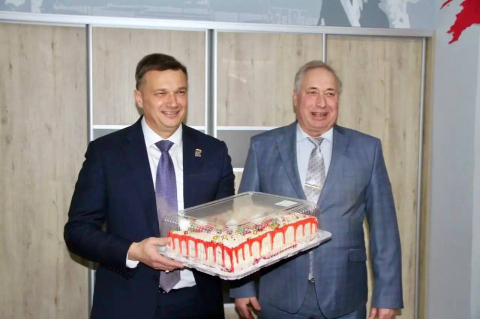 Константин Шимановский: Традиционное поздравления женского актива Совета ветеранов накануне 8 Марта – Международного женского дня Константин Шимановский: Традиционное поздравления женского актива Совета ветеранов накануне 8 Марта – Международного женского дня