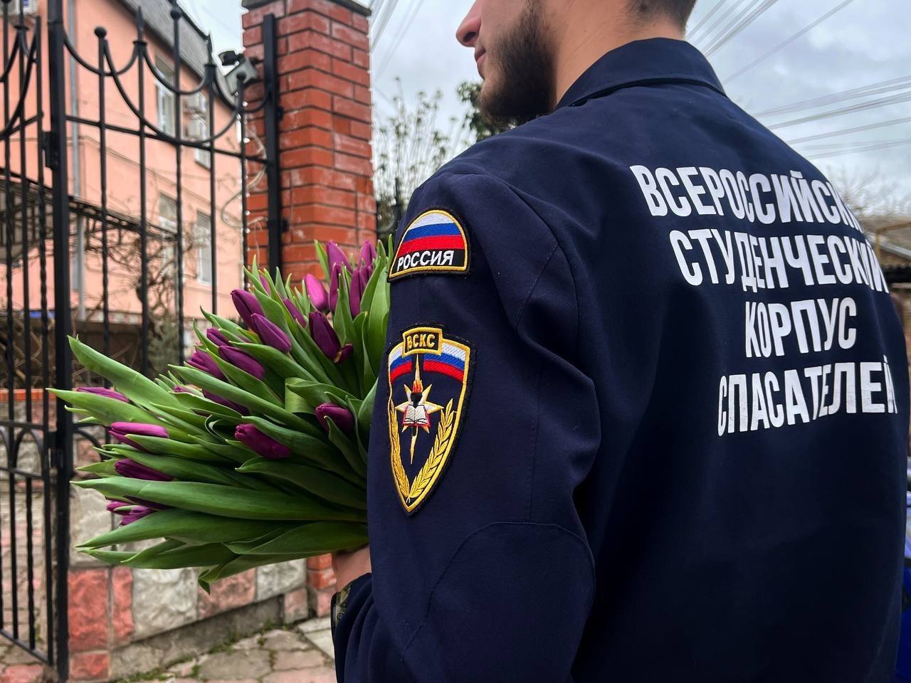 Алексей Зинченко: Особое внимание молодежь уделила сотрудницам экстренных служб и больниц! Алексей Зинченко: Особое внимание молодежь уделила сотрудницам экстренных служб и больниц!