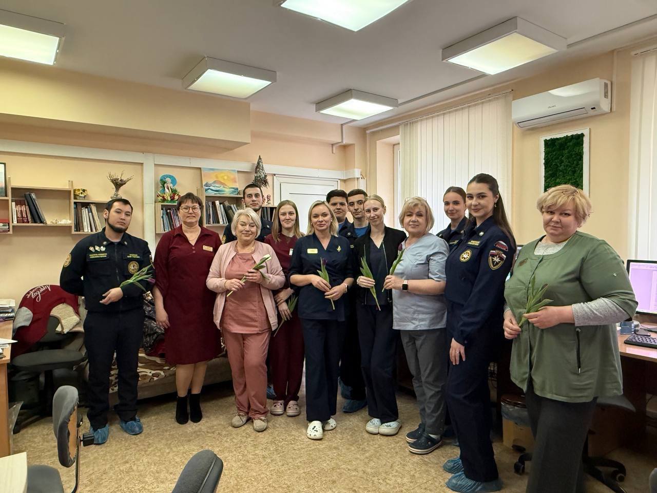 Алексей Зинченко: Особое внимание молодежь уделила сотрудницам экстренных служб и больниц! Алексей Зинченко: Особое внимание молодежь уделила сотрудницам экстренных служб и больниц!