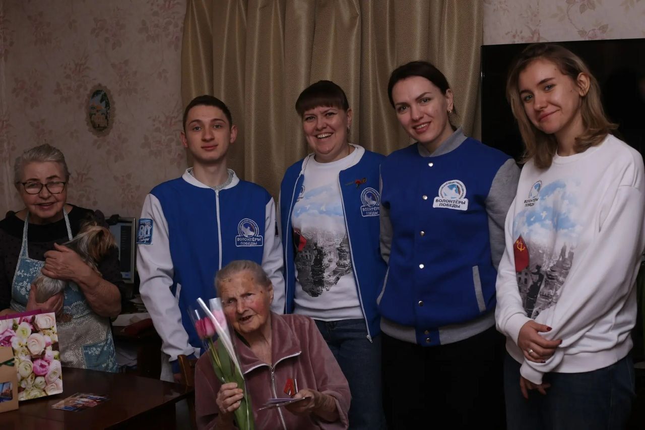 Счастье — видеть их улыбки! Счастье — видеть их улыбки!