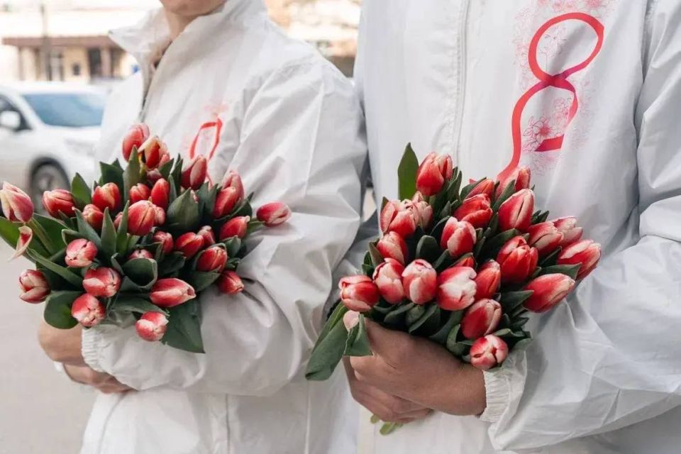 Михаил Развожаев: Молодёжь Севастополя в седьмой раз присоединилась к традиционной всероссийской акции «Вам, любимые!»