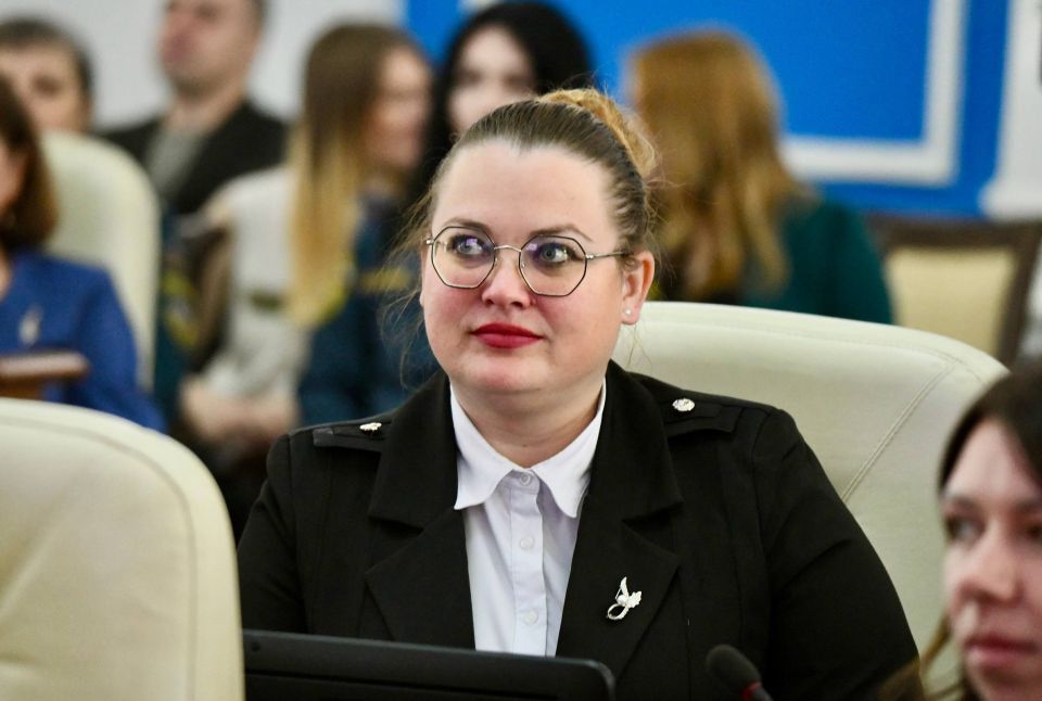 Владимир Немцев: Сегодня мы отмечаем 8 Марта — праздник, посвящённый вам, дорогие женщины Владимир Немцев: Сегодня мы отмечаем 8 Марта — праздник, посвящённый вам, дорогие женщины