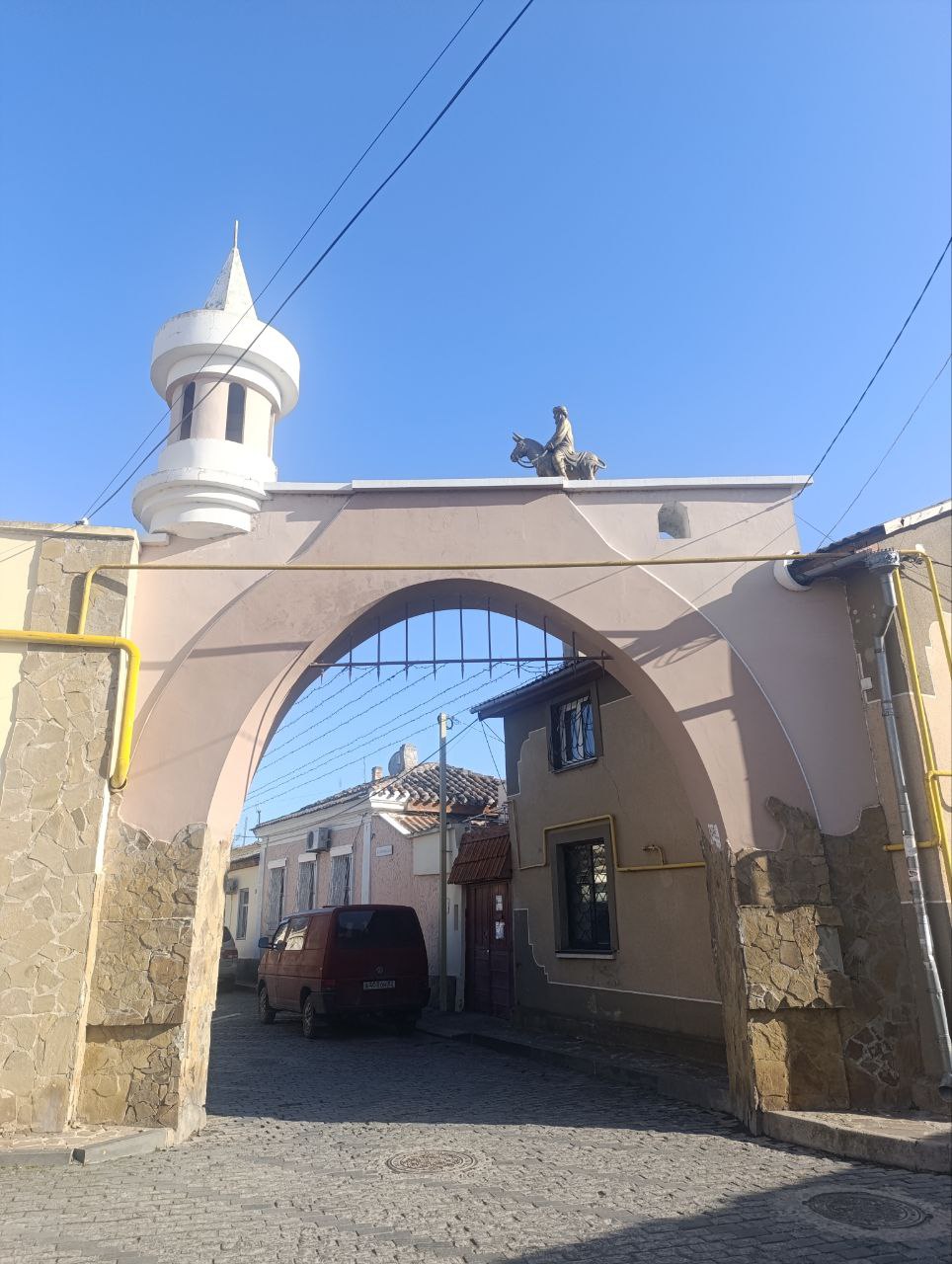 Первые весенние праздники в Крыму Первые весенние праздники в Крыму