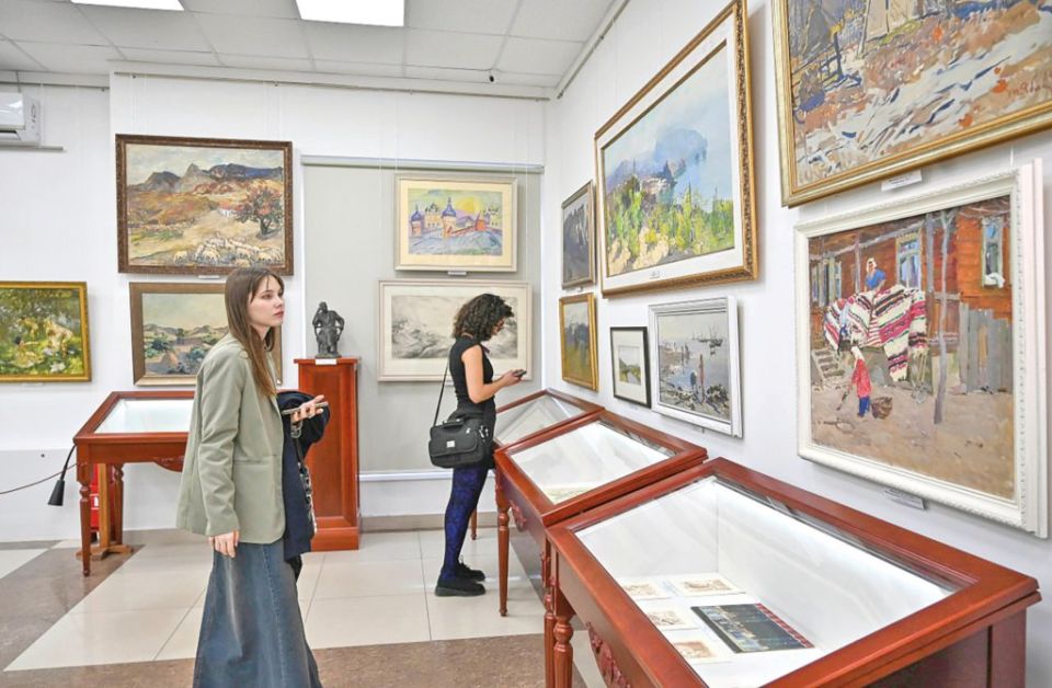 Художницы Серебряного века упорно и самоотверженно отстаивали право женщин работать в искусстве наравне с мужчинами Художницы Серебряного века упорно и самоотверженно отстаивали право женщин работать в искусстве наравне с мужчинами