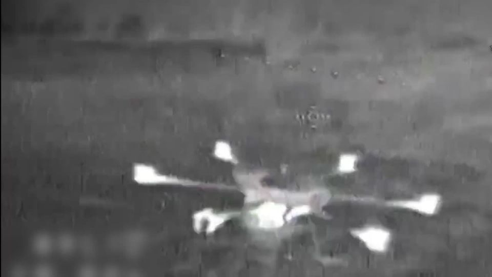 Операторы FPV-дронов группировки войск «Днепр» уничтожили технику ВСУ в Запорожской области