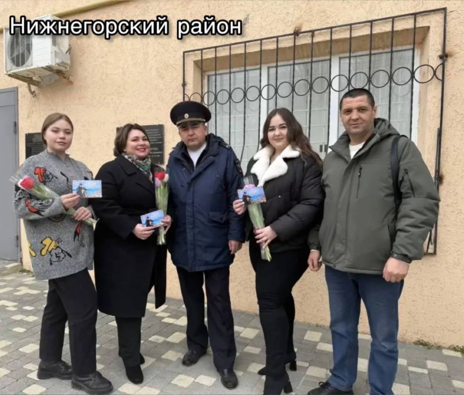 �8 ����� � � ������ ���: �����, �������� � ������ � �����