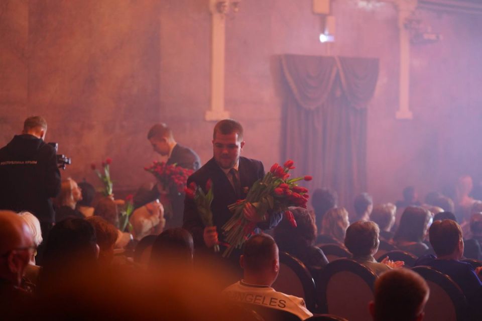 Алексей Зинченко: Вчера с Международным женским днём поздравили самых сильных и терпеливых, тех, чья сила духа и вера в лучшее вдохновляют нас ежедневно Алексей Зинченко: Вчера с Международным женским днём поздравили самых сильных и терпеливых, тех, чья сила духа и вера в лучшее вдохновляют нас ежедневно