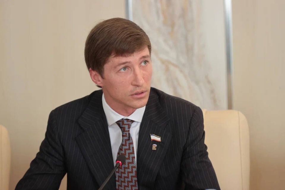 В крымском парламенте состоялось очередное заседание Президиума В крымском парламенте состоялось очередное заседание Президиума