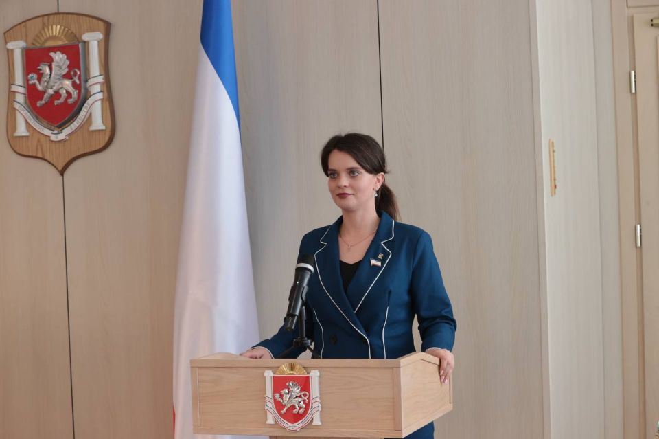 В крымском парламенте состоялось очередное заседание Президиума В крымском парламенте состоялось очередное заседание Президиума