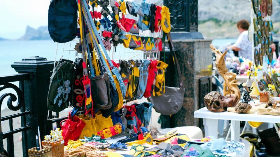 Приглашаем принять участие в конкурсе «Крымский сувенир»