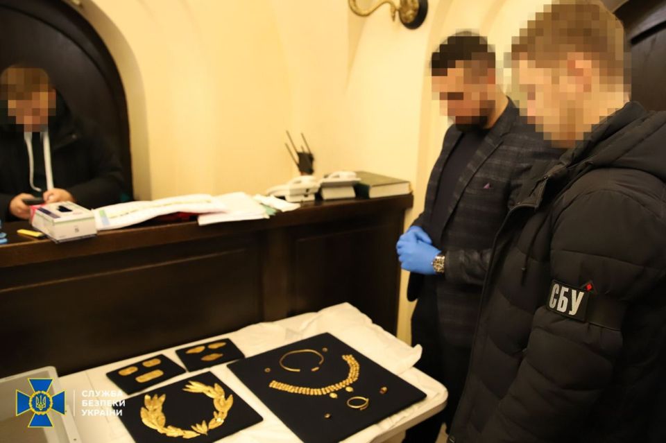 СК РФ возбудил дело из-за хищения культурных ценностей «крымской коллекции» СК РФ возбудил дело из-за хищения культурных ценностей «крымской коллекции»