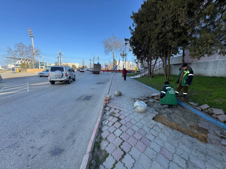 В Керчи продолжается планомерная работа по улучшению городской инфраструктуры В Керчи продолжается планомерная работа по улучшению городской инфраструктуры
