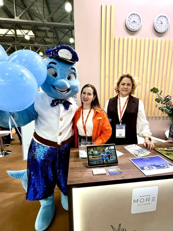 А наш символ — Морик, дельфин MORE SPA & RESORT, уже в Москве и встречает гостей выставки А наш символ — Морик, дельфин MORE SPA & RESORT, уже в Москве и встречает гостей выставки