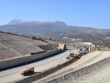 Четырехполосная дорога в обход Алушты готова на 80%