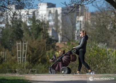 В Крыму мамам с пятью и более детьми увеличили страховые пенсии