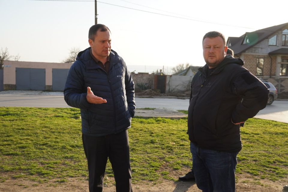 ����� ������������� ����� ���� �������� ������ ��������� � ��� ����-��