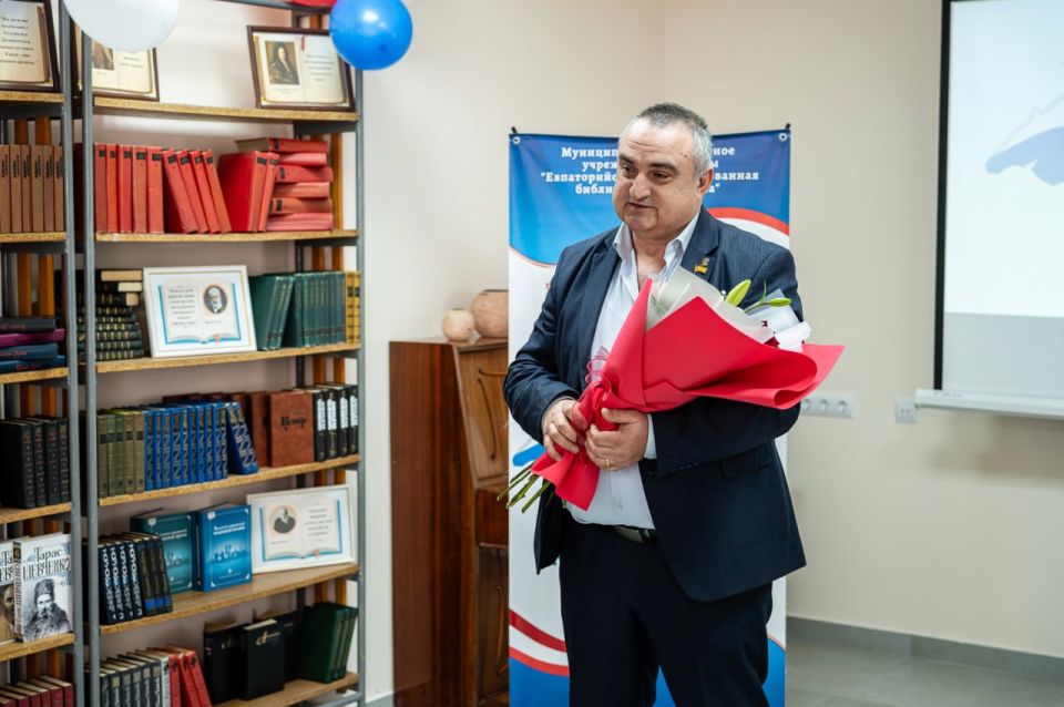 В Евпатории после капитального ремонта открылась библиотека №2 имени Леси Украинки В Евпатории после капитального ремонта открылась библиотека №2 имени Леси Украинки