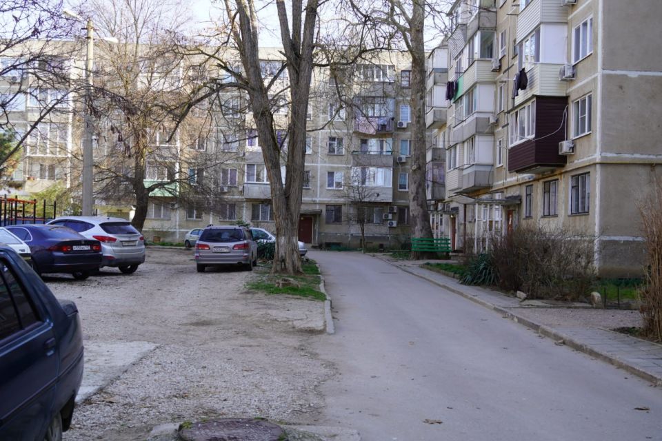 Глава администрации Керчи Олег Каторгин провел ряд встреч с жителями района Аршинцево Глава администрации Керчи Олег Каторгин провел ряд встреч с жителями района Аршинцево