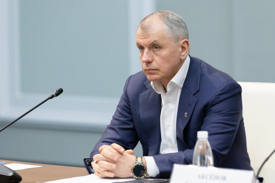 Магнитные бури могут начаться ближе к полуночи Магнитные бури могут начаться ближе к полуночи