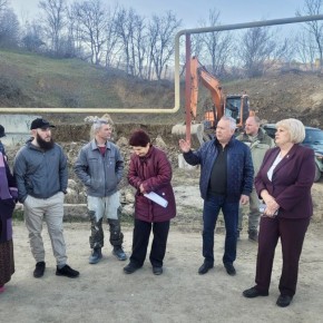 Галина Огнёва: Выехала в село Изобильное по вопросу благоустройства территории после завершения работ по строительству канализационного коллектора на улицах Речная и Горная