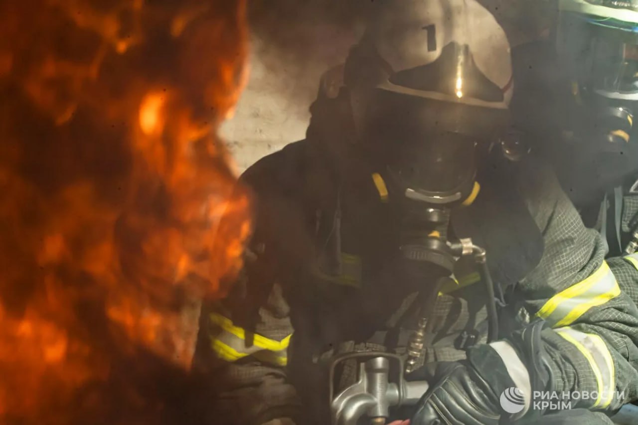 После атаки ВСУ на Кубани горит Афипский нефтеперерабатывающий завод