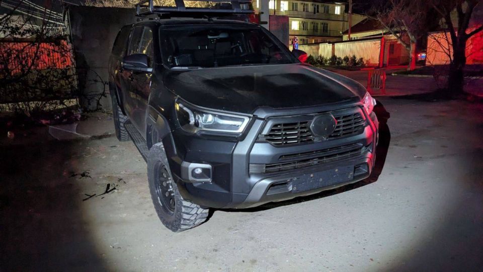 В Севастополе водитель без номеров сбил девочку на самокате и скрылся В Севастополе водитель без номеров сбил девочку на самокате и скрылся