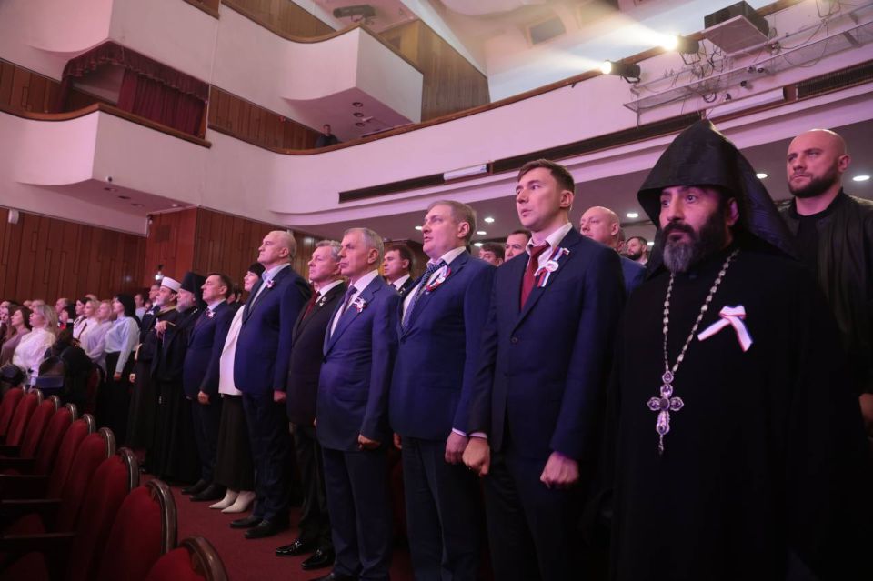 � ����� 12-� ��������� ������������� ����������� � ������������� ����� � ������� � ���������� ������ ������������� �����������