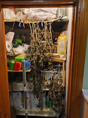 Следственный отдел ОМВД России по Черноморскому району завершил расследование уголовного дела по обвинению супружеской пары в незаконном хранении наркотических средств