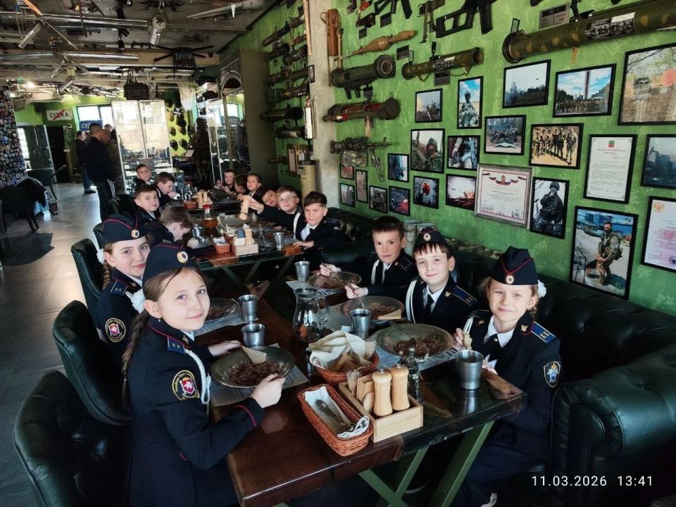 �������� 4-� ������ ���� ������-����� �3 ��. �.�. ��������� ������ � �������� ������������� ���������� �������� ������ �������� ���������� �����, ����������� �������� ����������� ������� ��������