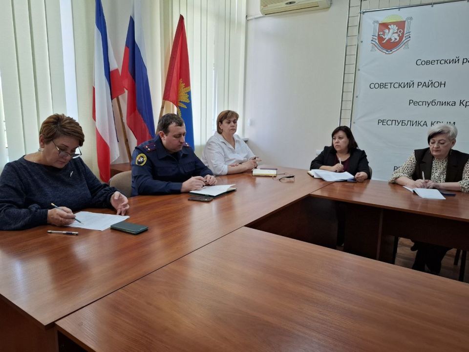 � ��������� ������ ���������� ���� ��������� ��������� �������� ����� �� ����: ��������������� ���������� �������� � ���������������� � �������������� �������������