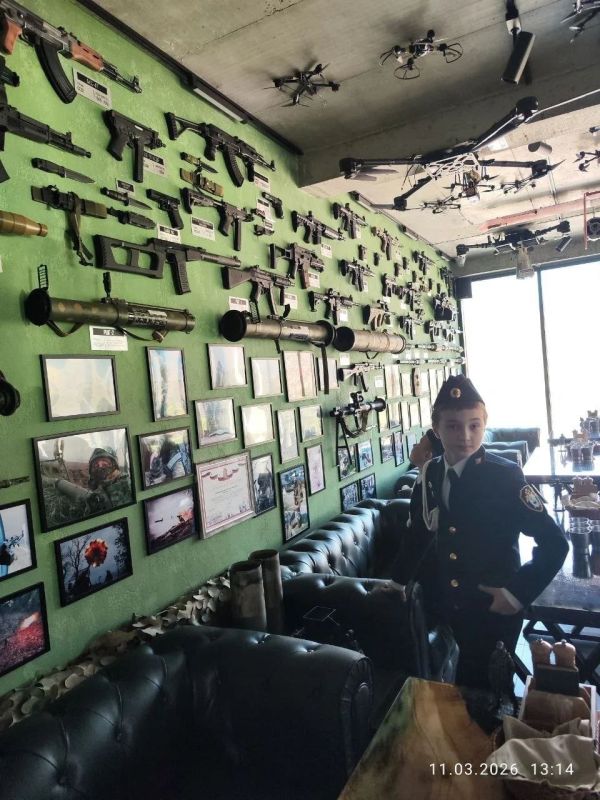 �������� 4-� ������ ���� ������-����� �3 ��. �.�. ��������� ������ � �������� ������������� ���������� �������� ������ �������� ���������� �����, ����������� �������� ����������� ������� ��������