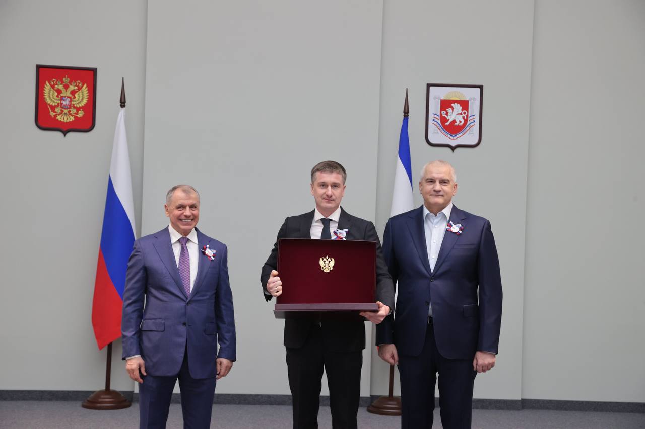 В честь 12-й годовщины Общекрымского референдума и воссоединения Крыма с Россией в республике прошли торжественные мероприятия В честь 12-й годовщины Общекрымского референдума и воссоединения Крыма с Россией в республике прошли торжественные мероприятия