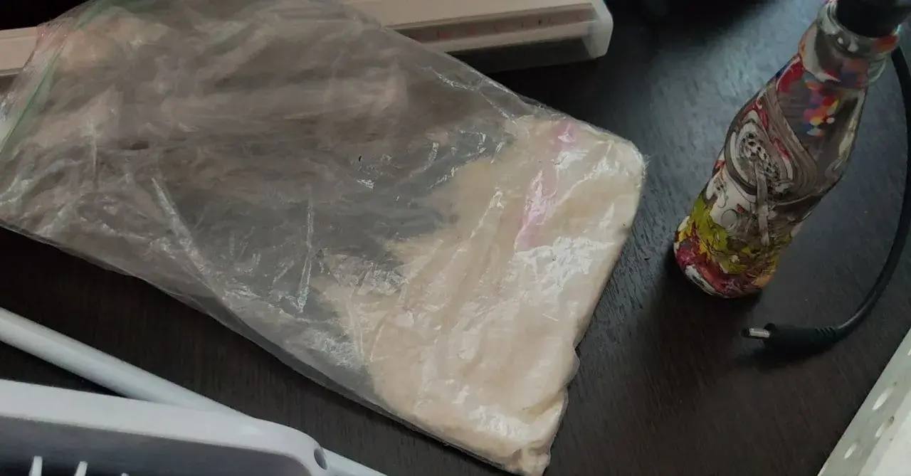 При силовой поддержке спецподразделения Росгвардии задержаны подозреваемые в сбыте крупной партии наркотиков При силовой поддержке спецподразделения Росгвардии задержаны подозреваемые в сбыте крупной партии наркотиков