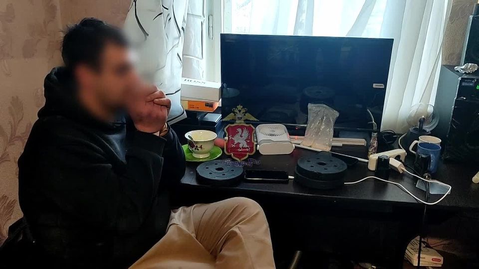 Севастопольские полицейские пресекли попытку сбыта более одного килограмма «синтетики» на территории города