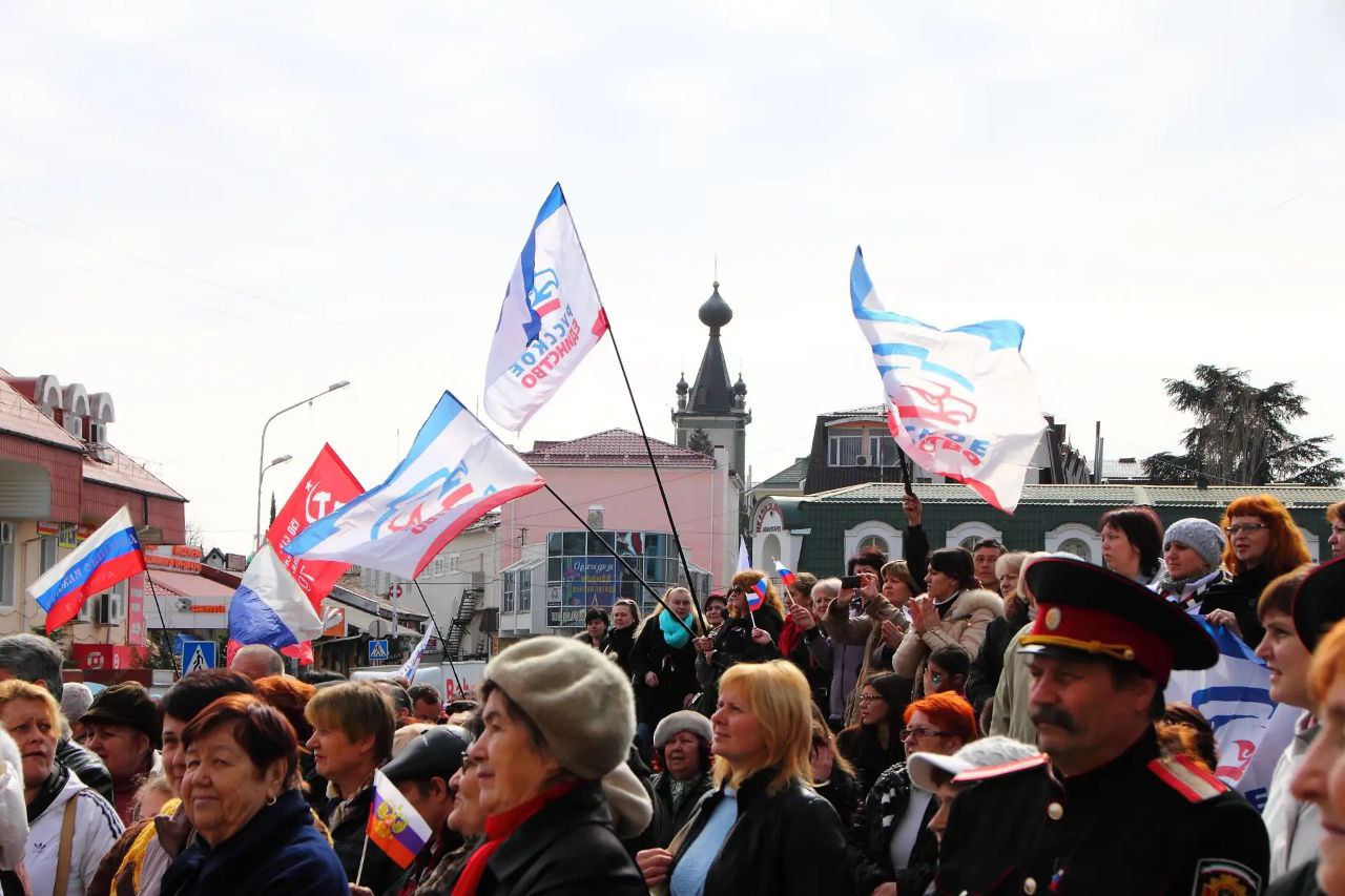 Галина Огнёва: Дорогие алуштинцы!. Примите искренние поздравления с 12-летней годовщиной Общекрымского референдума Галина Огнёва: Дорогие алуштинцы!. Примите искренние поздравления с 12-летней годовщиной Общекрымского референдума