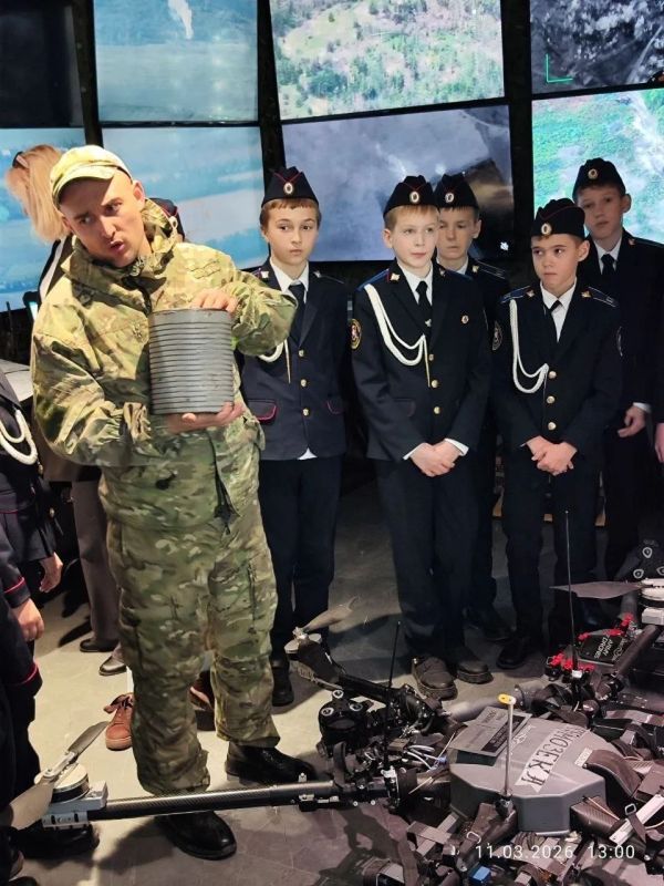 �������� 4-� ������ ���� ������-����� �3 ��. �.�. ��������� ������ � �������� ������������� ���������� �������� ������ �������� ���������� �����, ����������� �������� ����������� ������� ��������