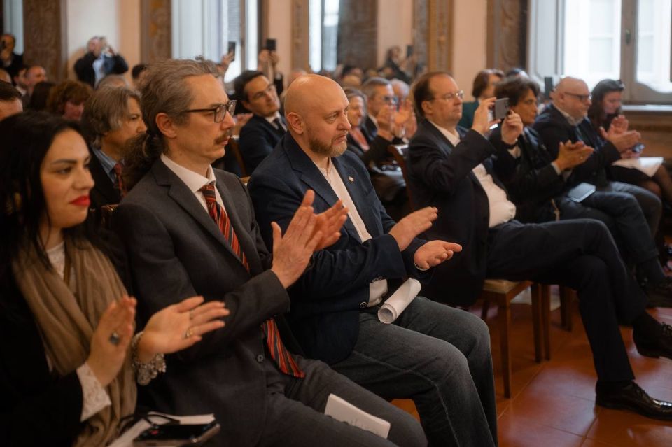 � ������ �������� ���� ������������� ����� � �������