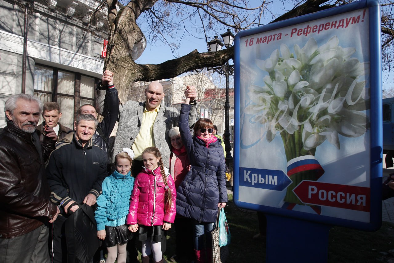 Сергей Аксёнов: Мирно и справедливо. Честно и прозрачно Сергей Аксёнов: Мирно и справедливо. Честно и прозрачно