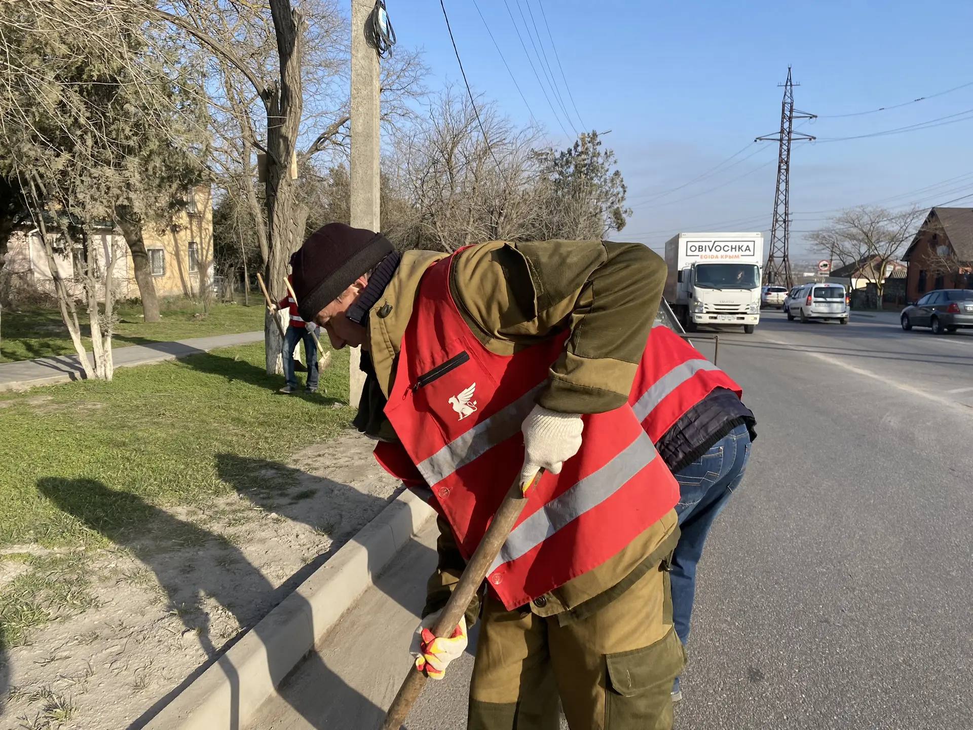 Рабочая неделя в Керчи началась с уборки городских территорий Рабочая неделя в Керчи началась с уборки городских территорий