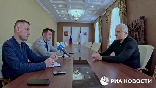 Аксенов сравнил чувства людей от Крымской весны с радостью рождения детей