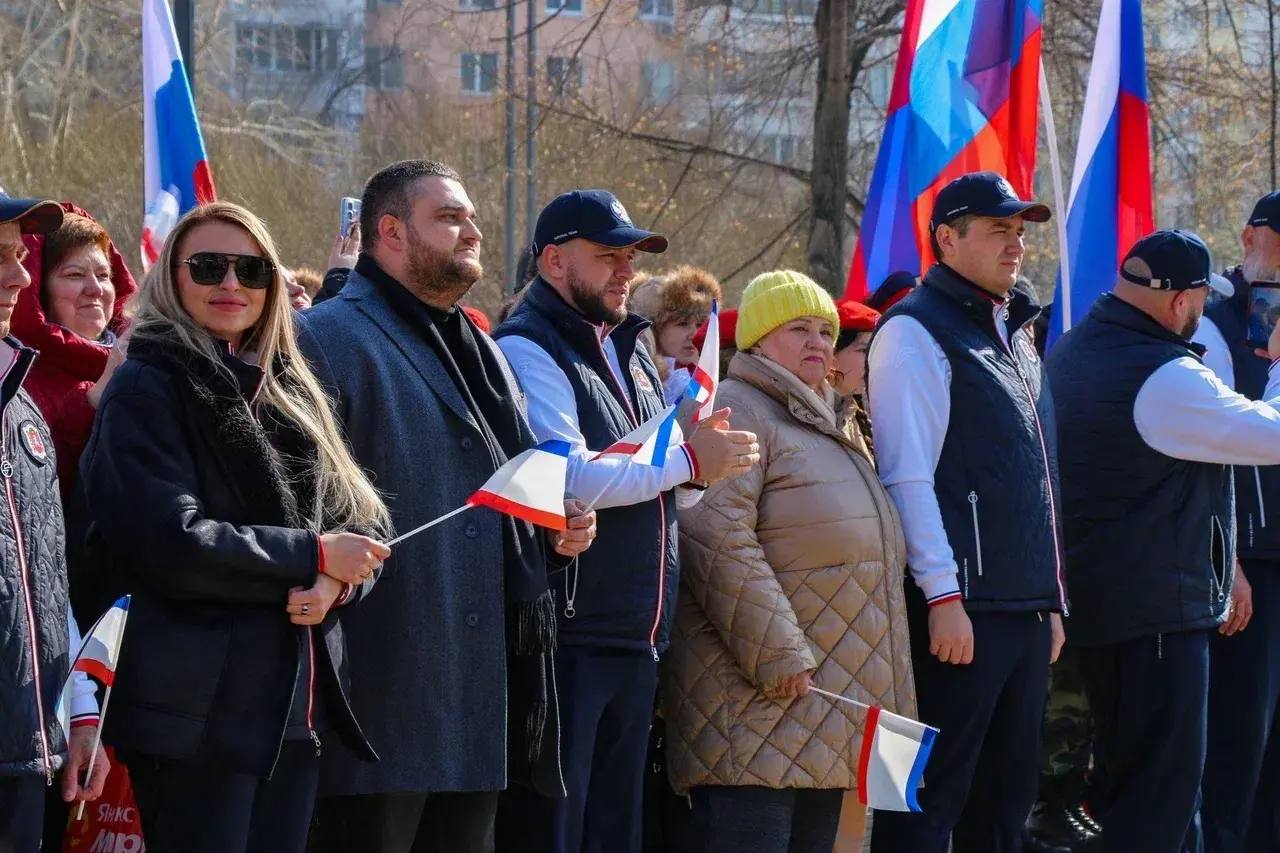 Кирилл Чебышев: Принимаю участие в автопробеге "Крым – Россия! Навсегда!", который приурочен 12-й годовщине воссоединения полуострова с Россией Кирилл Чебышев: Принимаю участие в автопробеге "Крым – Россия! Навсегда!", который приурочен 12-й годовщине воссоединения полуострова с Россией