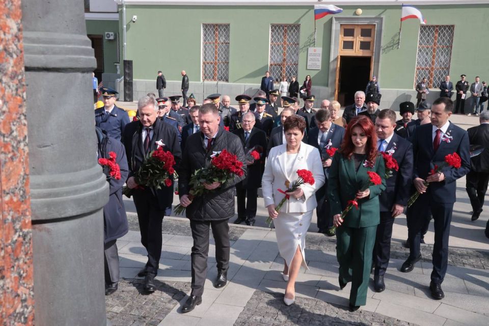 � ����� 12-� ��������� ������������� ����������� � ������������� ����� � ������� � ���������� ������ ������������� �����������