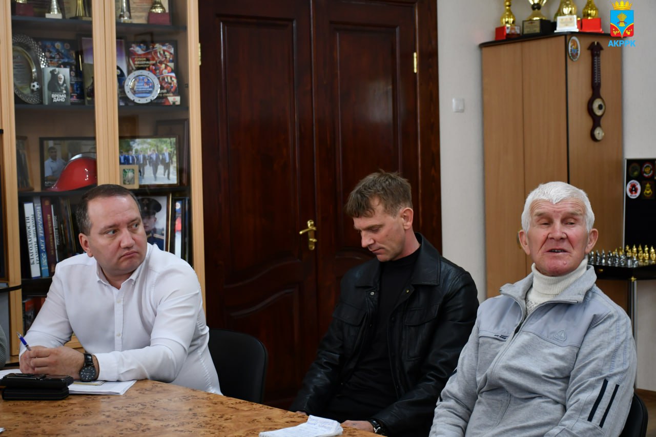 Рабочая неделя Василия Грабована началась с личного приёма Рабочая неделя Василия Грабована началась с личного приёма