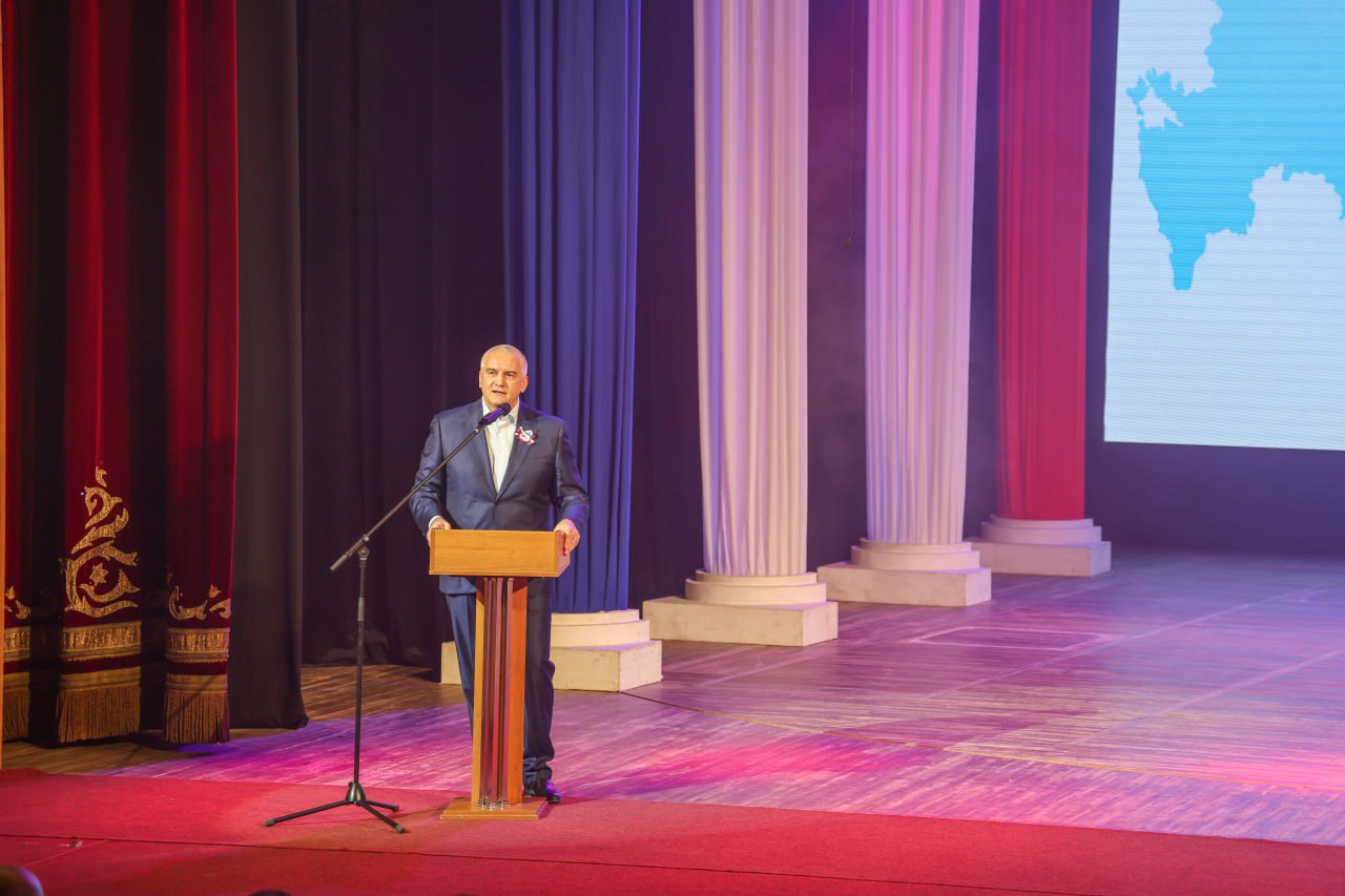 Юрий Гоцанюк: За 12 лет Крым прошел огромный путь – путь созидания и развития Юрий Гоцанюк: За 12 лет Крым прошел огромный путь – путь созидания и развития